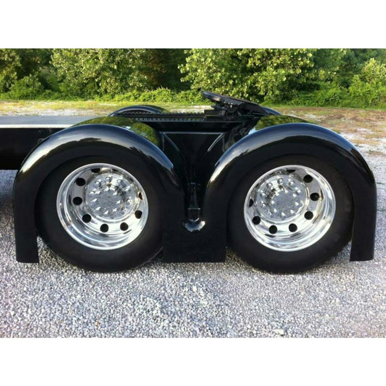 Classic Low Cut Single Hump Rear Talladega Fiberglass Fenders - Raney’s