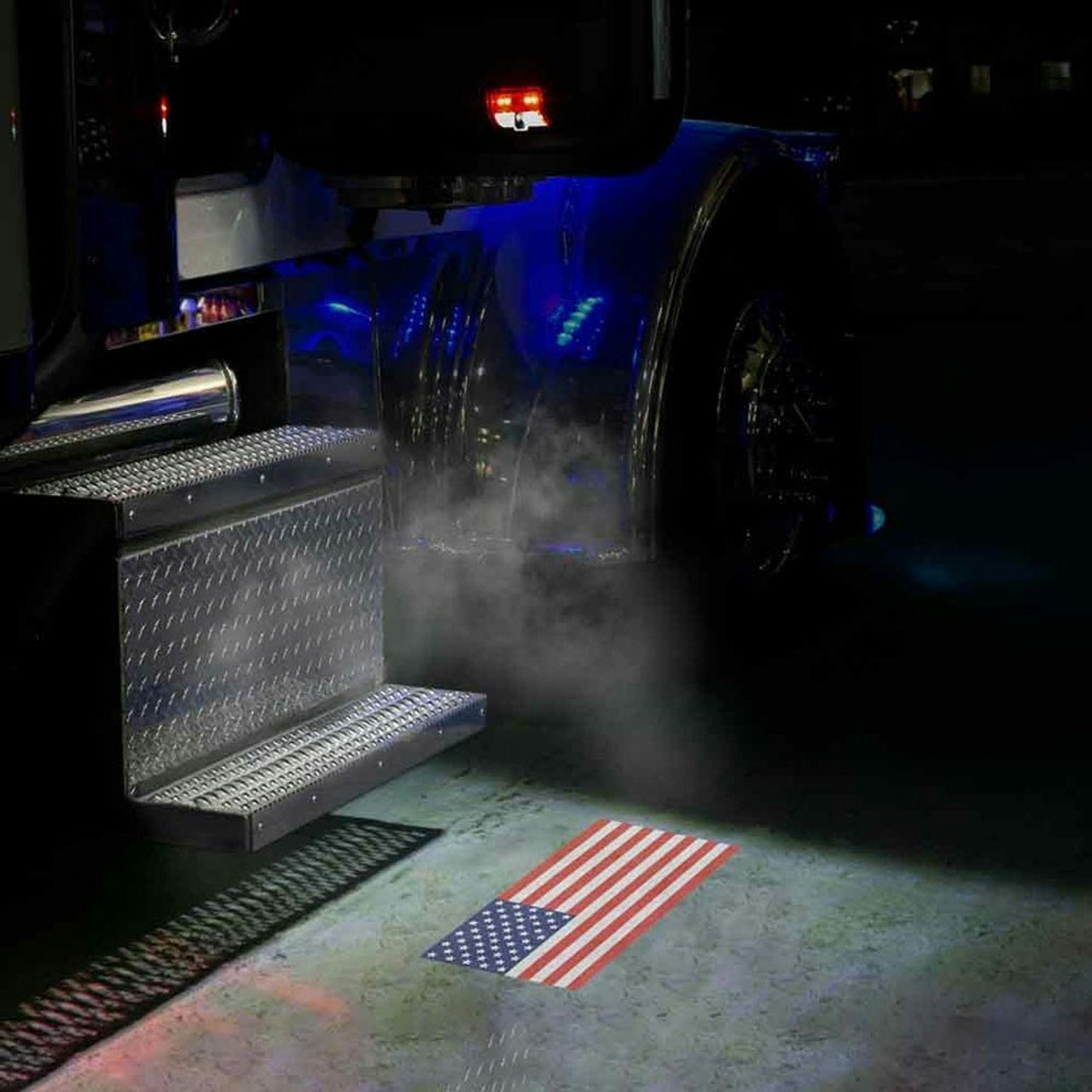 sengetøj Lab Land med statsborgerskab Kenworth Peterbilt Rectangle USA Flag Projector LED Color Change Door Light  16-09012 - Raney's Truck Parts