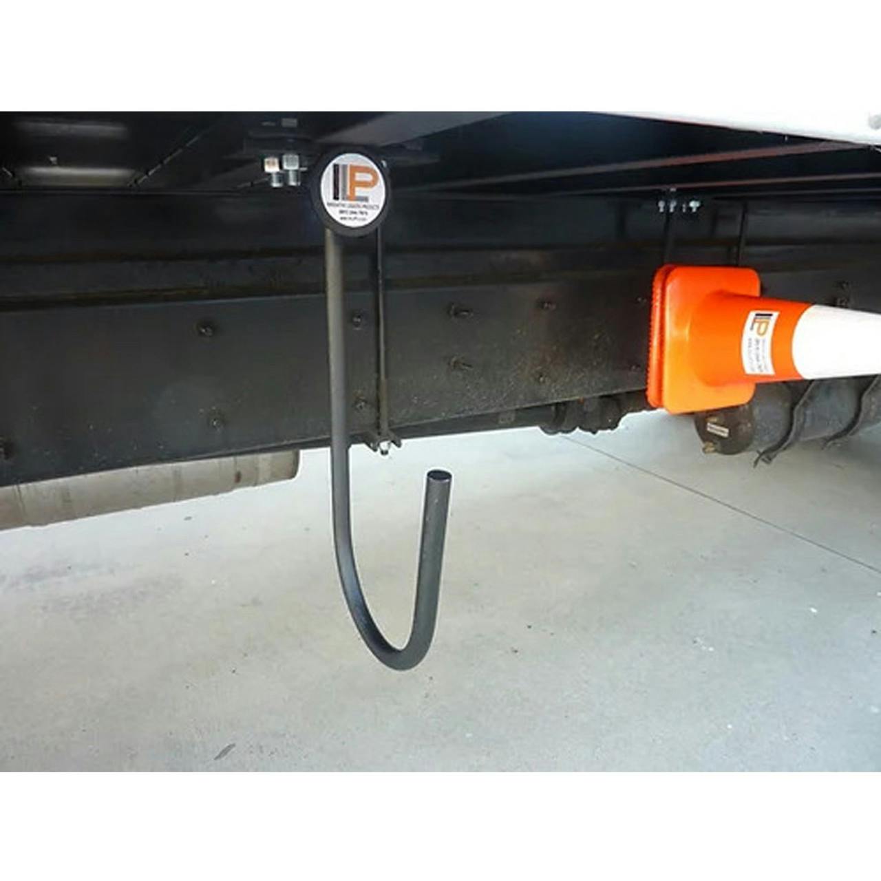 Locking Chain Hanger Set Of 4 - Raney's Truck Parts