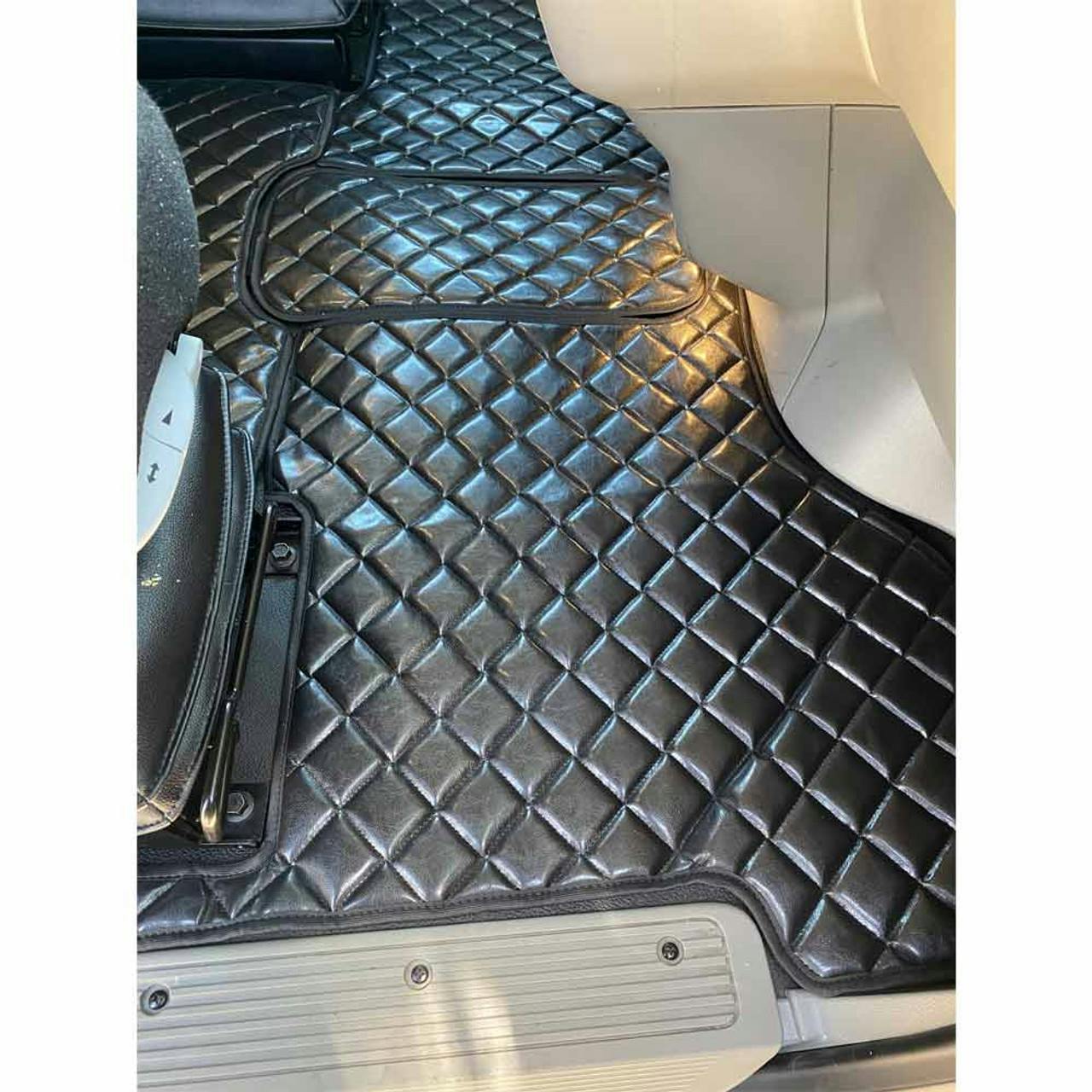 Peterbilt 579 Series 5Piece Vinyl Floor Mat Set