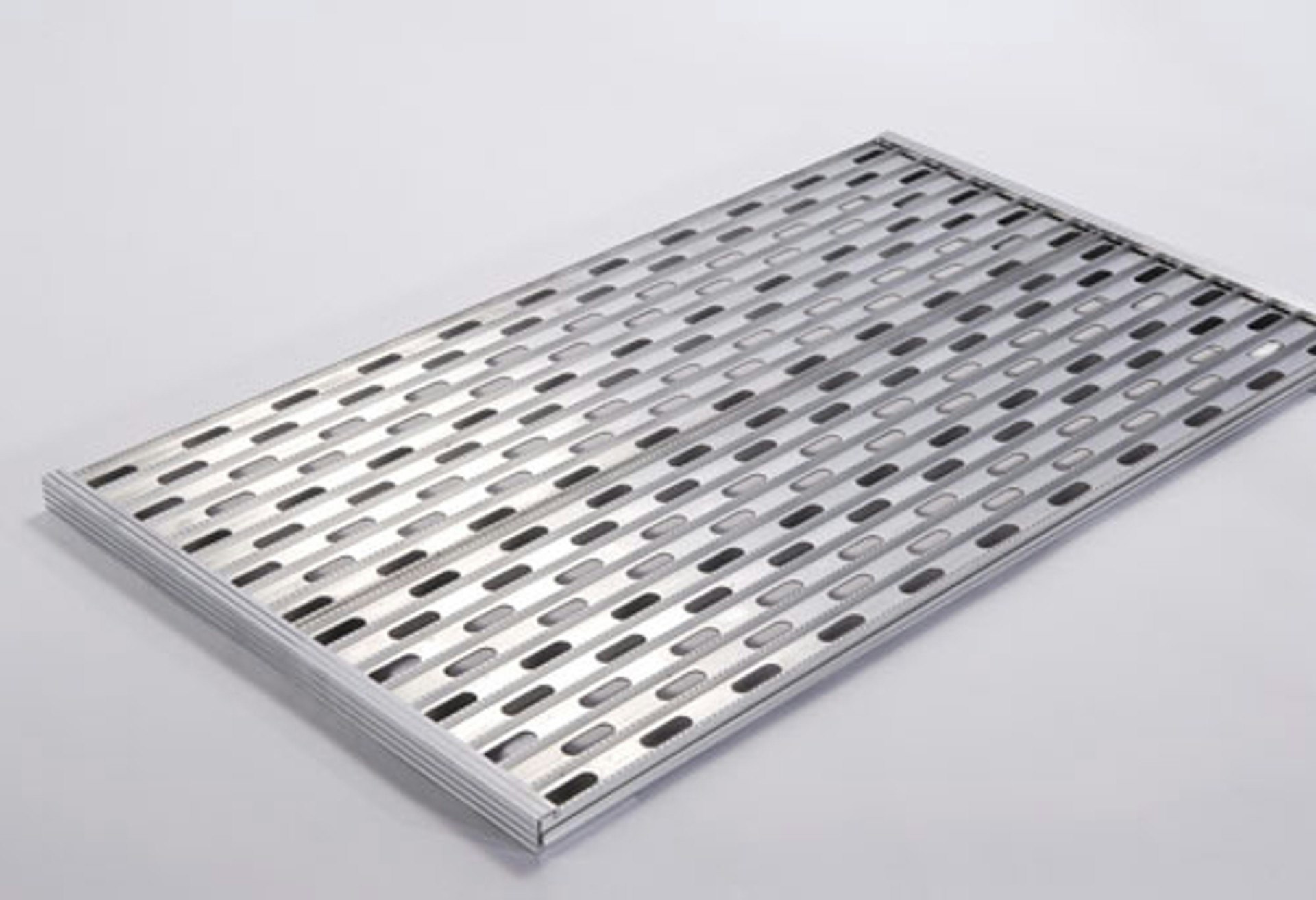 Iowa Customs InFrame Deck Plate; Aluminum Flush Mount Catwalk Raney's