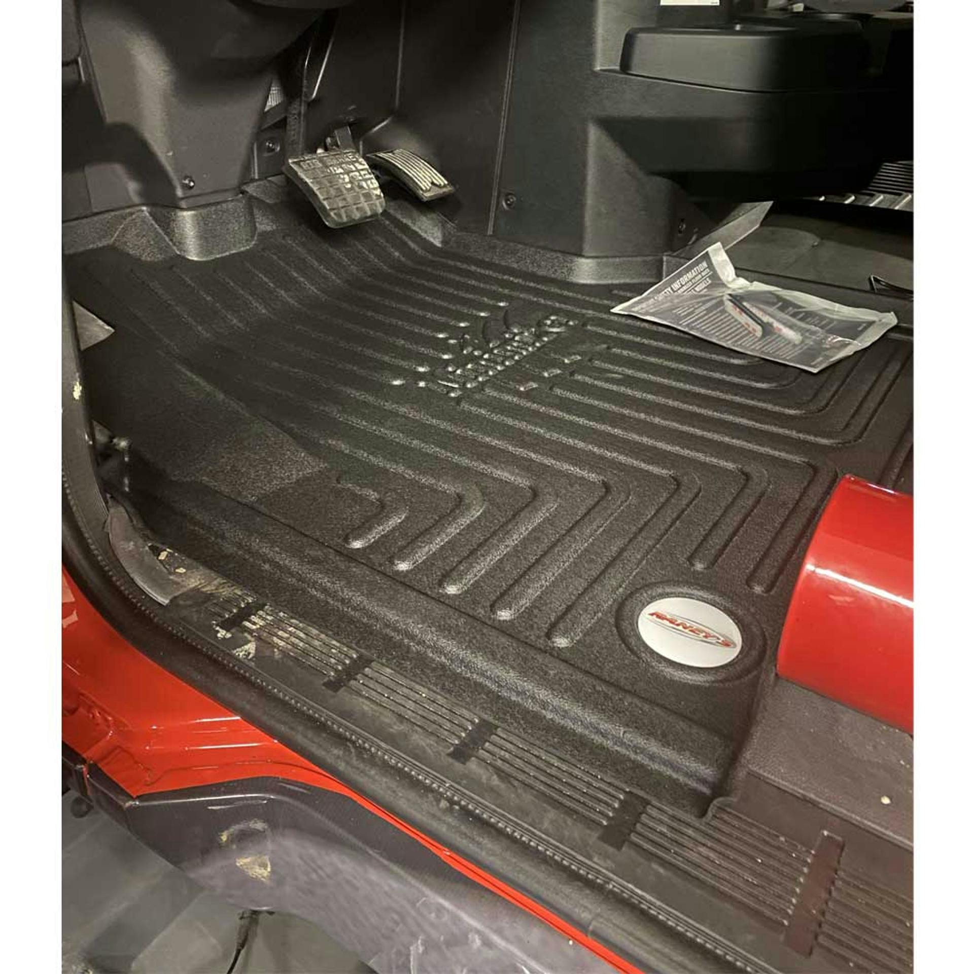 Mack Granite Pinnacle Anthem Minimizer Thermoplastic Floor Mat Raney