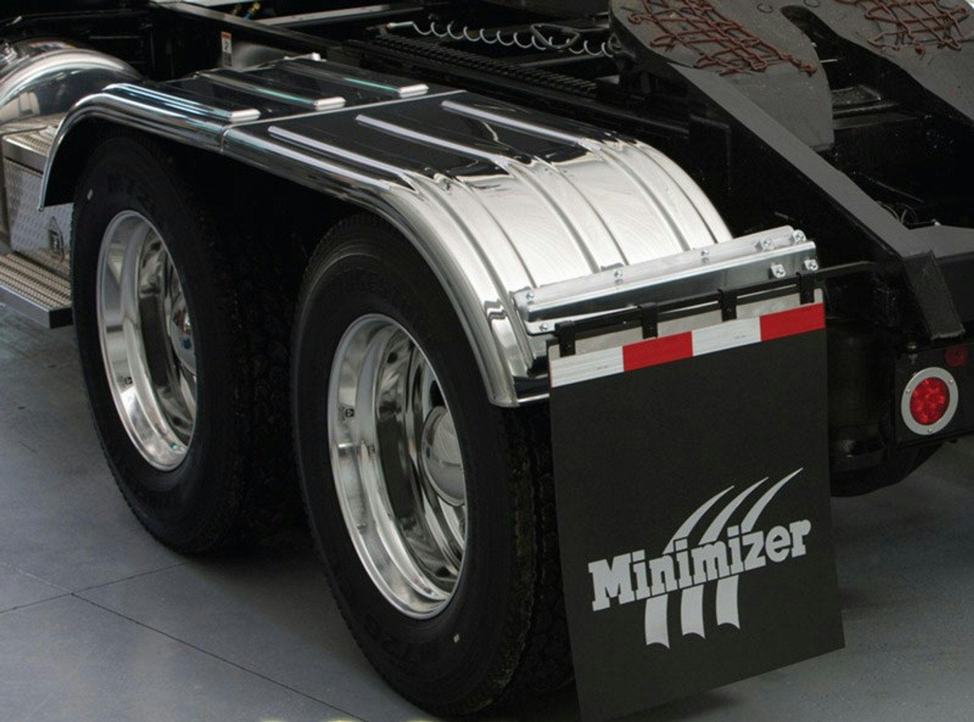 Minimizer 950 Series Chrome Poly Fenders Raney's Truck Parts