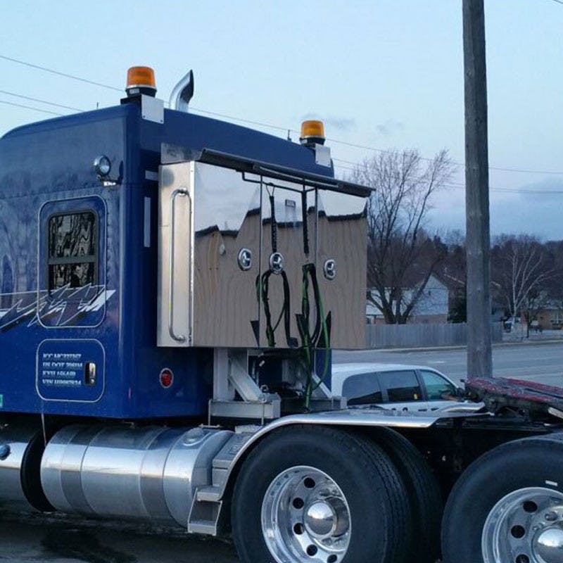 Semi Truck Headache Rack With Enclosed Doors