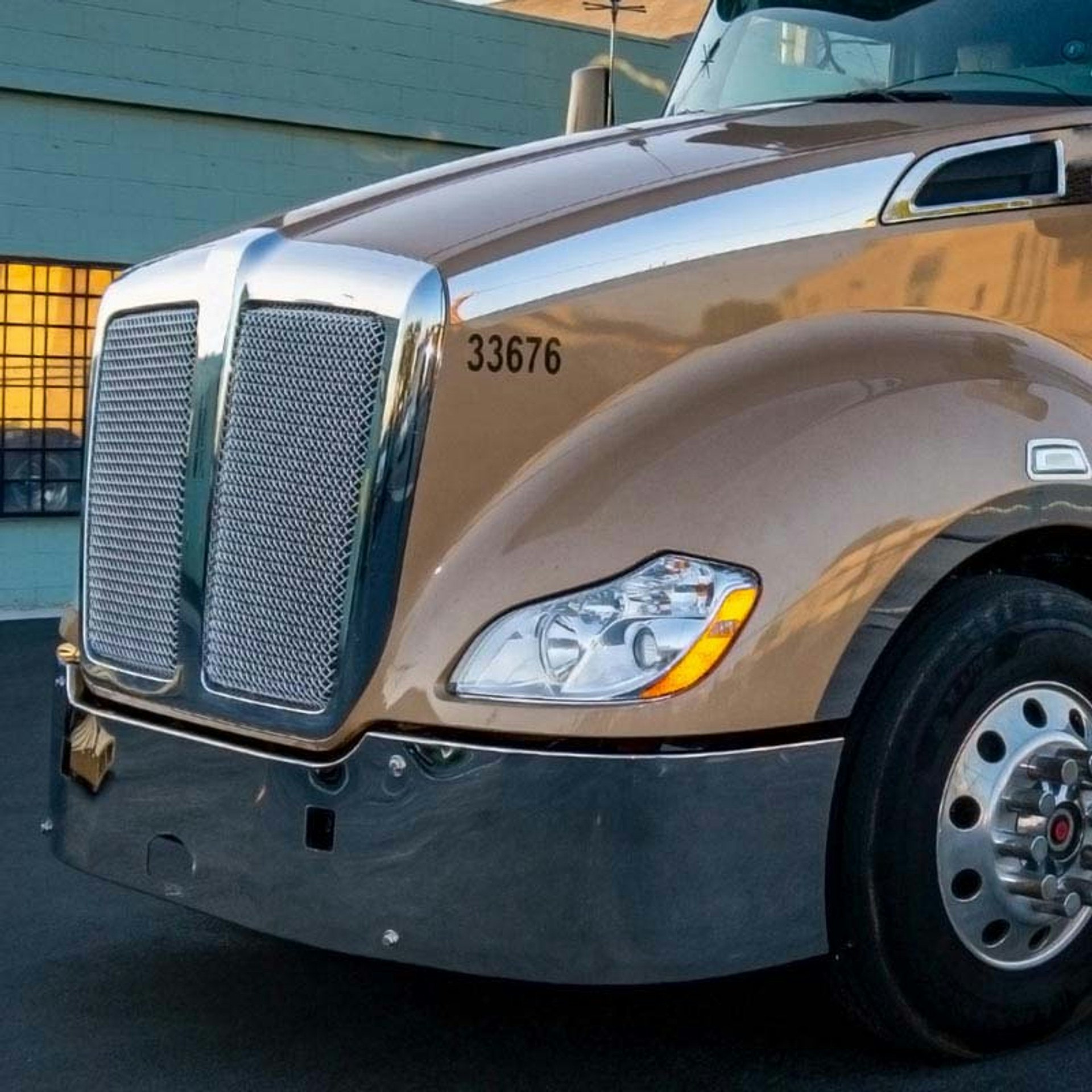 Kenworth T680 Side Hood Trim Raney's Truck Parts