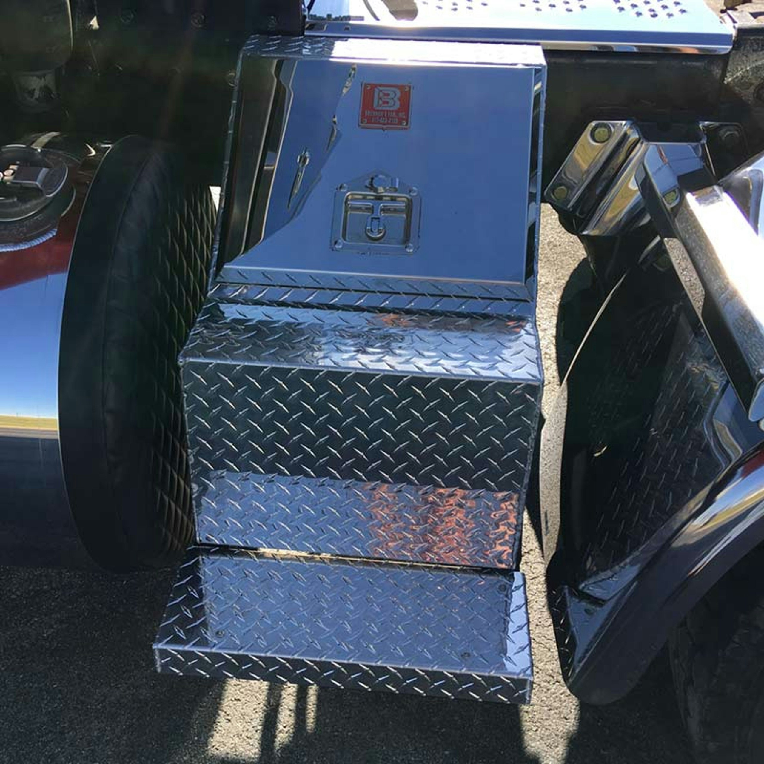 24" Diamond Plate Aluminum Saddle Tool Box With Step Raney's Truck Parts