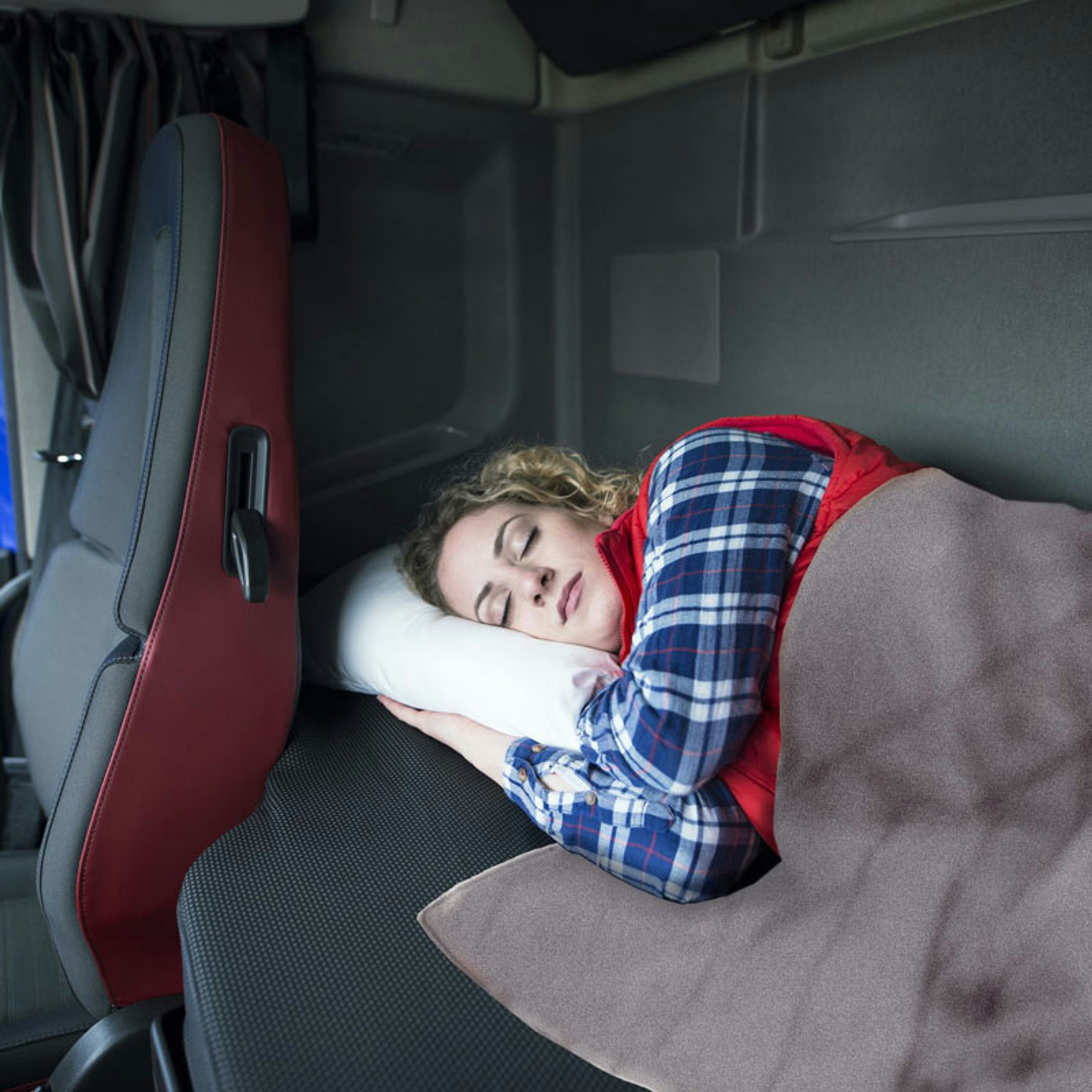 SemiTruck Bed Sheets and Pillows