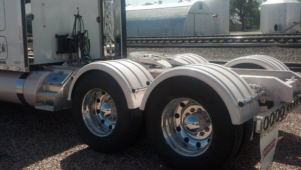 Minimizer Truck Fenders 2260 Series White Poly Fenders On Truck