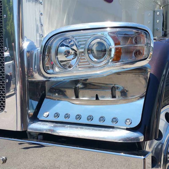 Peterbilt 388 389 Stainless Steel Fender Guards With Lights