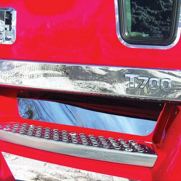 Kenworth T700 Stainless Steel Front Upper Step Kick Plate On Truck