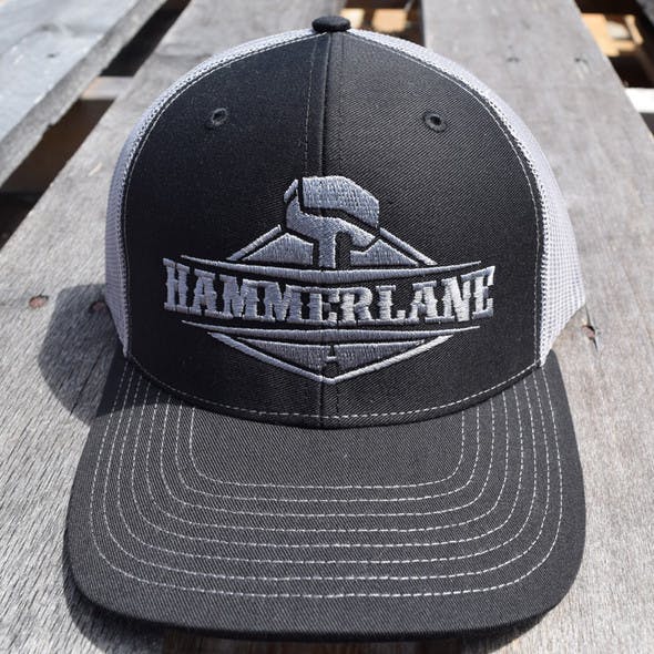 Snapback Charcoal Silver Hammerlane Trucker Hat