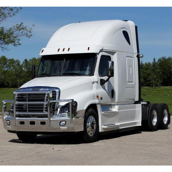 Freightliner Cascadia Herd AeroPLUS Bumper Grill Guard (Mirror-Polished Aluminum; Installed on Truck)