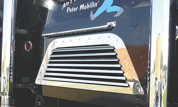 Peterbilt 362 COE Cabover Rear Grill With 7 Louver-Style Bars By RoadWorks