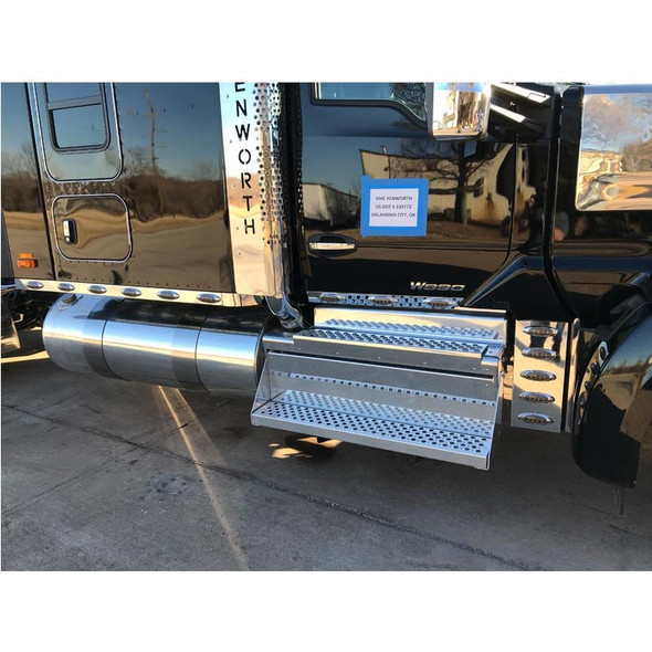Kenworth T680 T880 W990 Stainless Steel Sleeper Panels Further View