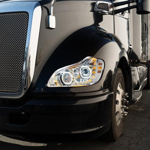 Kenworth T680 Chrome Headlight With Halo LED And Sequential Light Bar (Installed)