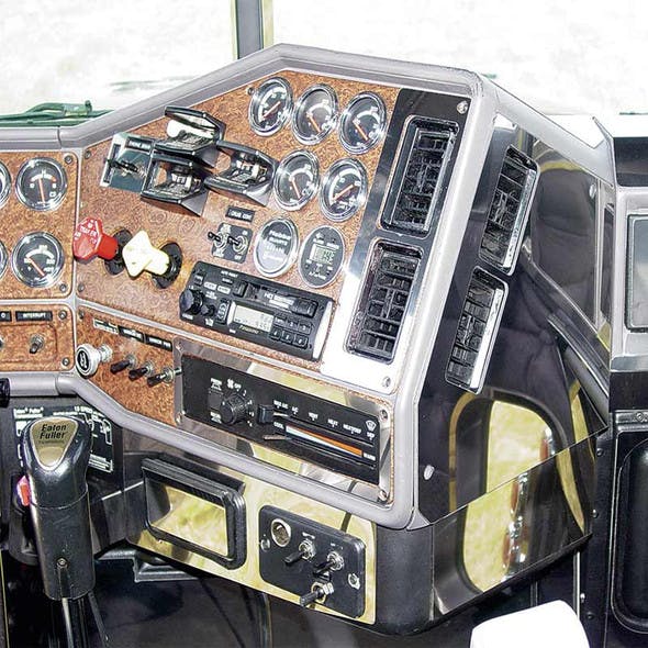 Freightliner Classic FLD Complete Interior Trims (Top of Dash Trim)