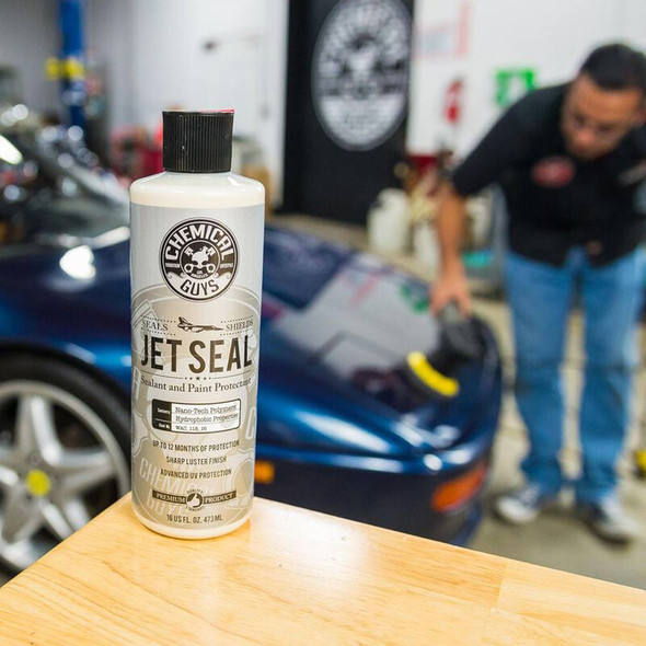 Chemical Guys JetSeal Durable Sealant and Paint Protectant - Bottle with Background