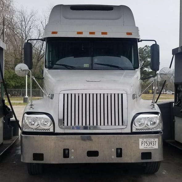 Freightliner Century Grill with 17 Vertical Bars Full View