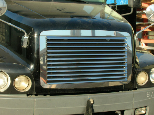 Freightliner Century Grill Louvered 2004 & Older - On Truck
