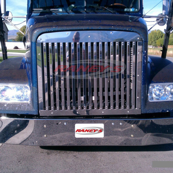 Freightliner FLD 112 Grill With 17 Vertical Bars 1990 & Newer