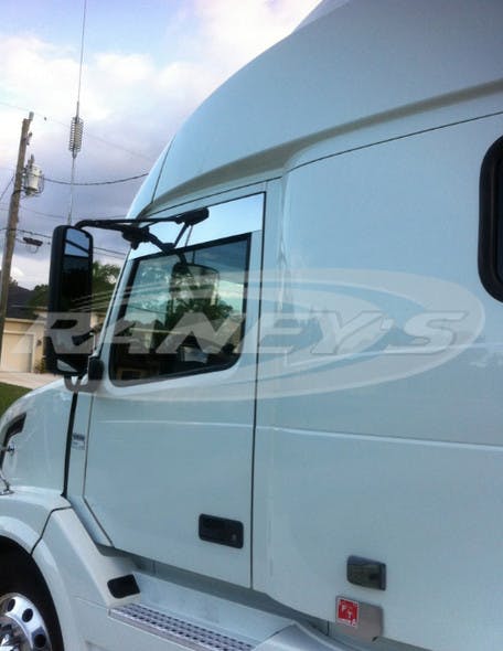 Volvo VNL Series 5" Chop Top Stainless 2004 & Newer Angled
