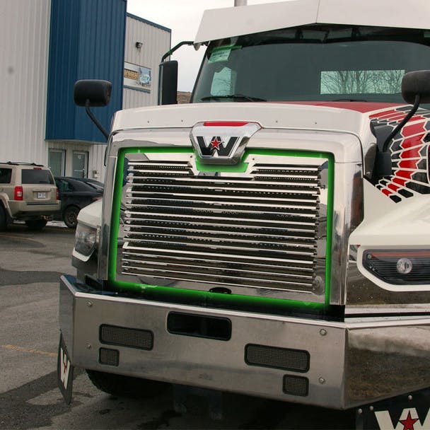 Western Star 49X Short Hood Front Grill