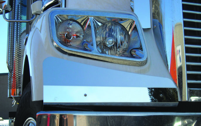 Freightliner Coronado Headlight Fender Guards