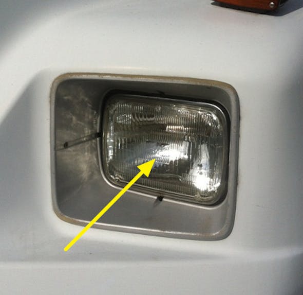 Freightliner FL 60 70 80 & 106 Headlight Replacement