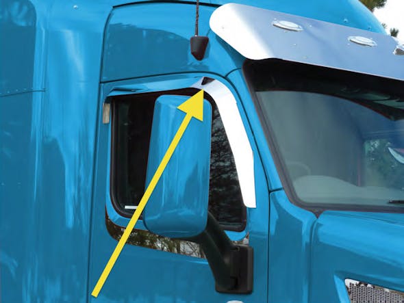 Peterbilt 579 Window Shade