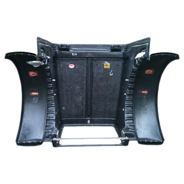 Peterbilt 379 Under Hood With Fenders