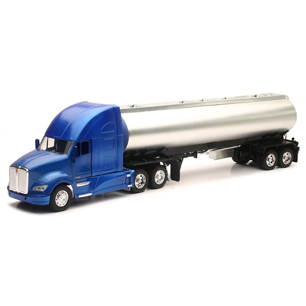 Kenworth T700 Tractor With Oil Tanker 1/32 Scale