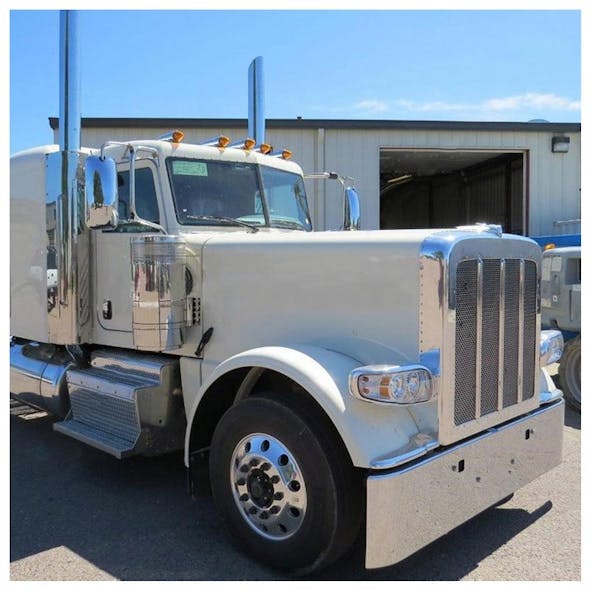 Peterbilt 365 388 389 Rolled End Square Bumper On White Truck Angled