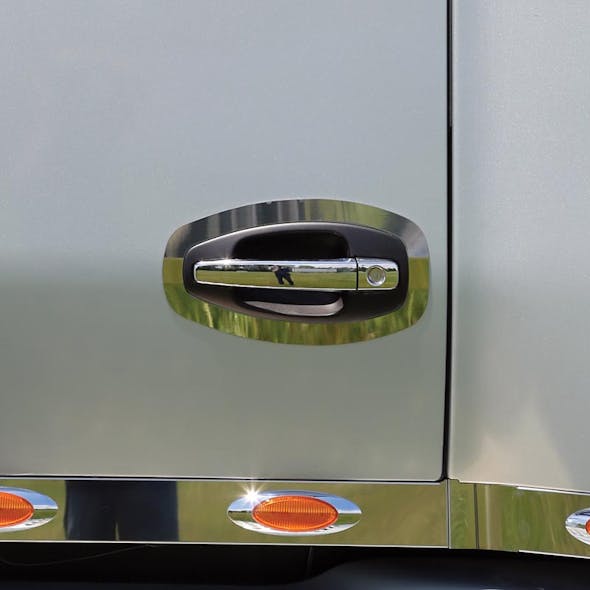 Kenworth T680 & T880 Cab Door Handle Trim