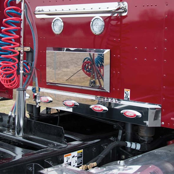 Kenworth T680 & T880 Sleeper Shock Cover