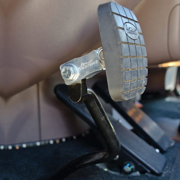 Peterbilt 2" Clutch Pedal Extender On Pedal