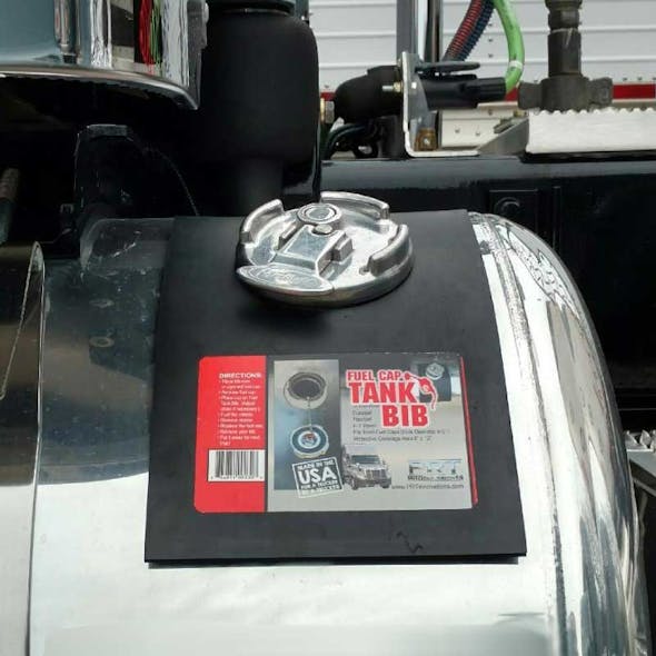 Universal Rubber Fuel Cap Bib