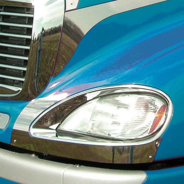 Freightliner Columbia Headlight Fender Guard On Blue Truck