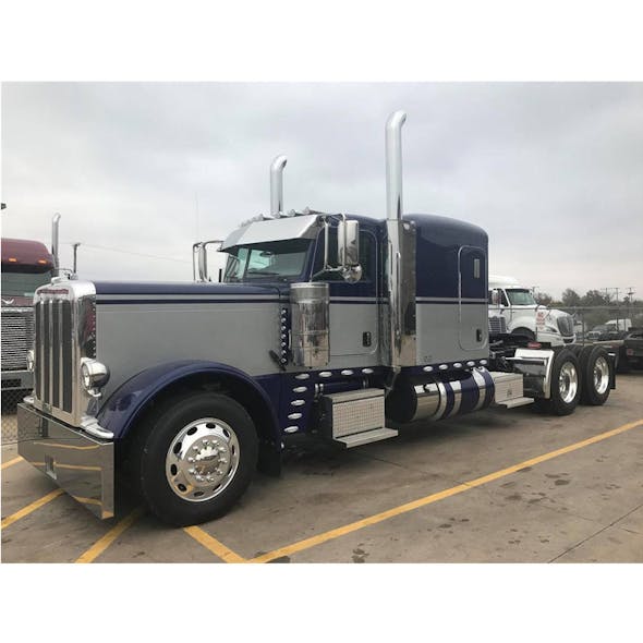 Peterbilt blind mount drop visor on white/silver truck