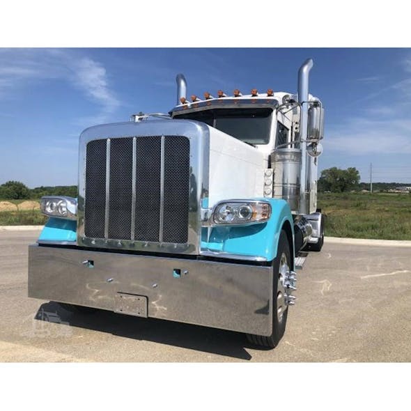 Peterbilt 365 388 389 Boxed End Bumper Mounted