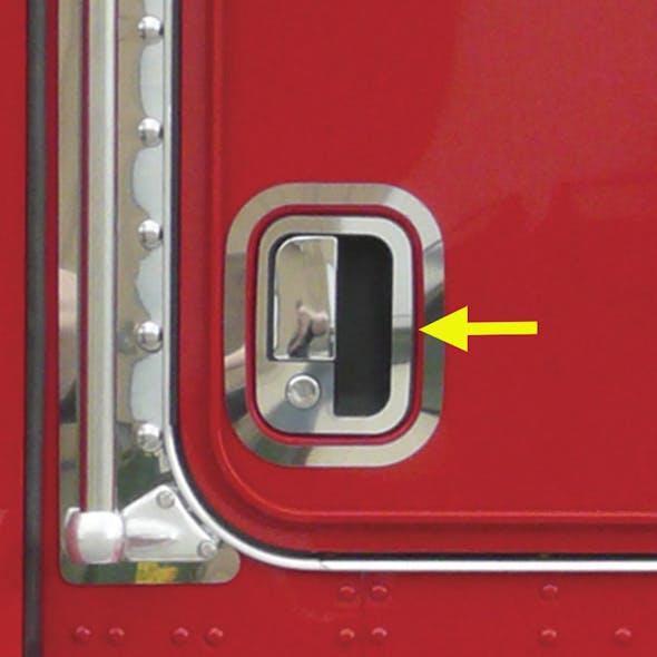 Kenworth T660 Door Handle Trim