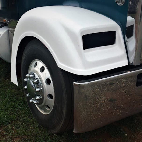 Freightliner Classic XL Front Fender By Talladega Fiberglass Front
