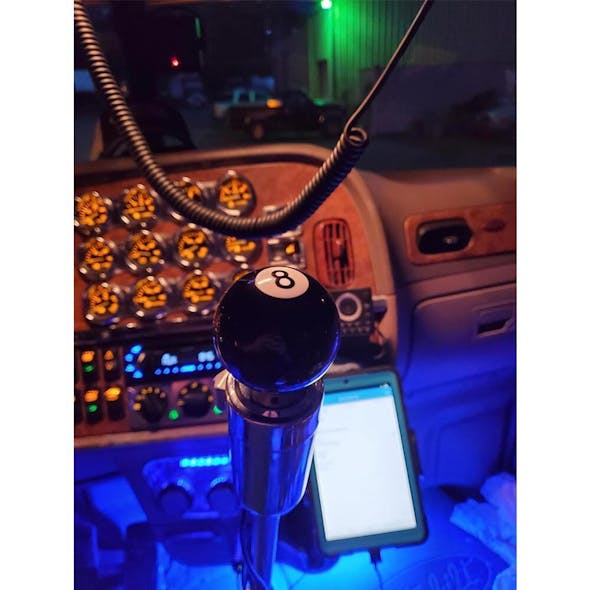 Pool Ball Gearshift Knob - Dash