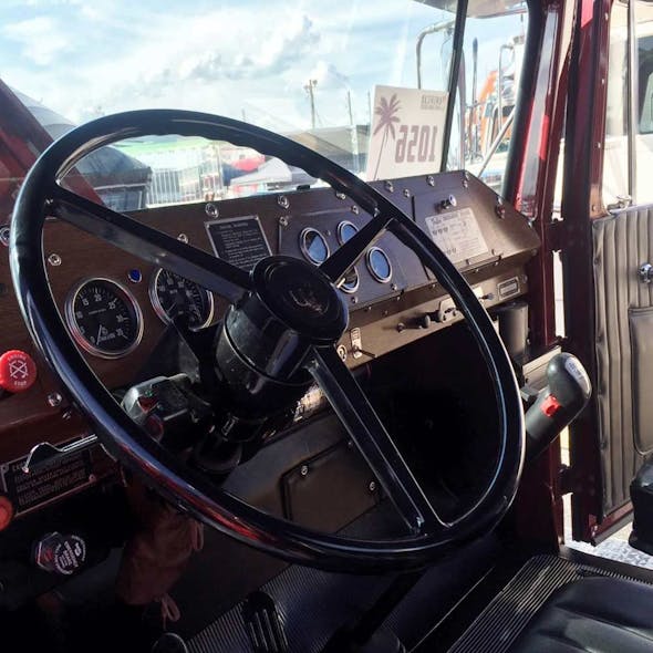 20" 3-Spoke Retro SCI Steering Wheel (Blackout) Example