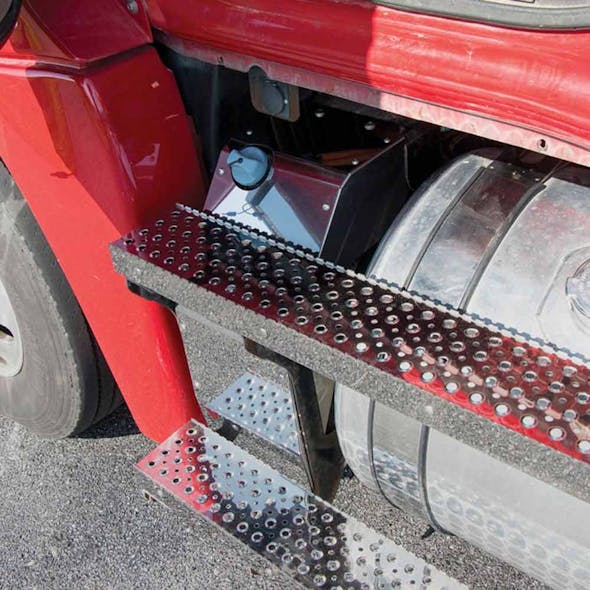 Freightliner Cascadia Def Tank Cover by RoadWorks - Default