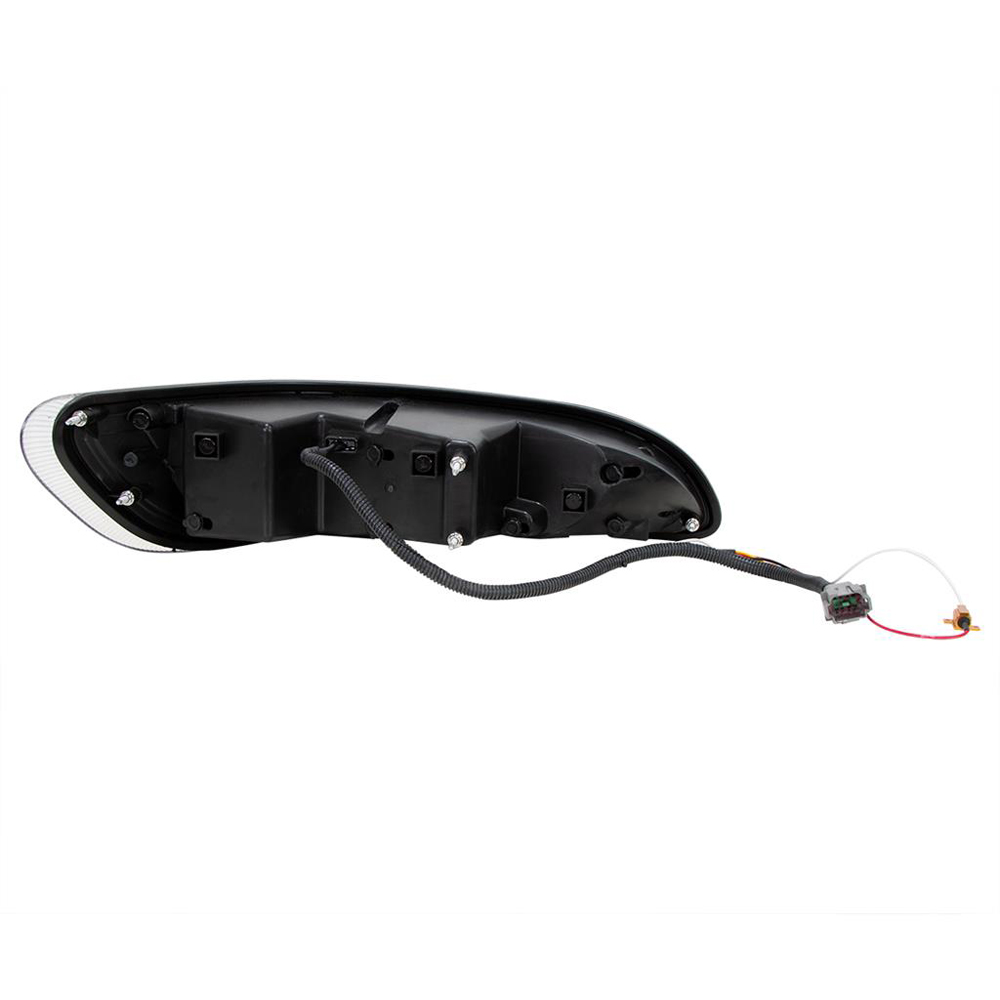 thumbnail image 2 of BIGRIGAUTO Pair Of Halogen Headlight Assemblies For Peterbilt 384, 386, 387 - LH & RH, OE Style 2 of 4