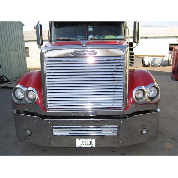 Freightliner Coronado Louvered Bumper Grill Insert - Thumbnail