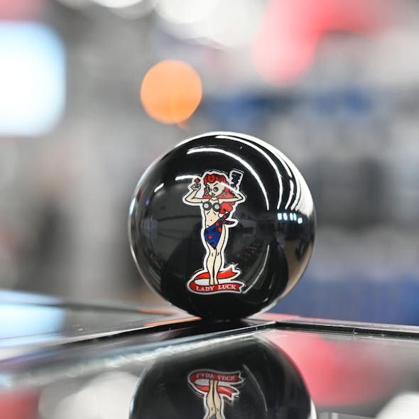 Lady Luck Shift Knob Kit 1