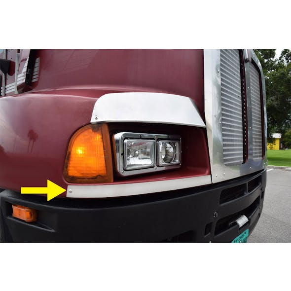 Kenworth T600 Below Headlight Guard Side