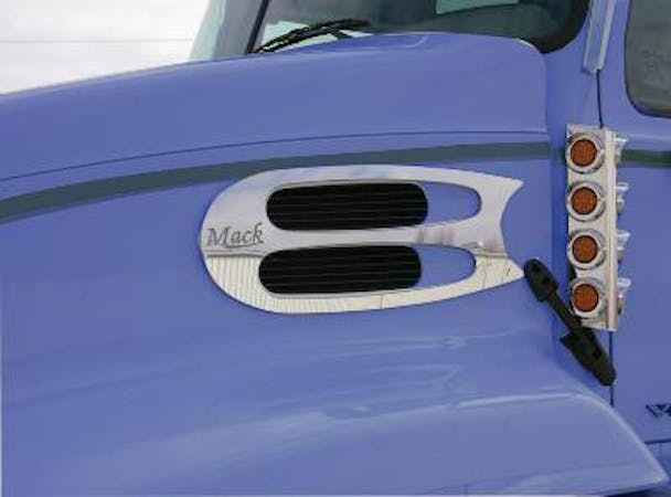 Mack Vision & Pinnacle Air Intake Trim
