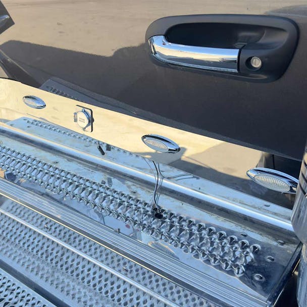 Peterbilt 589 Stainless Steel Cab Panel By Valley Chrome Default